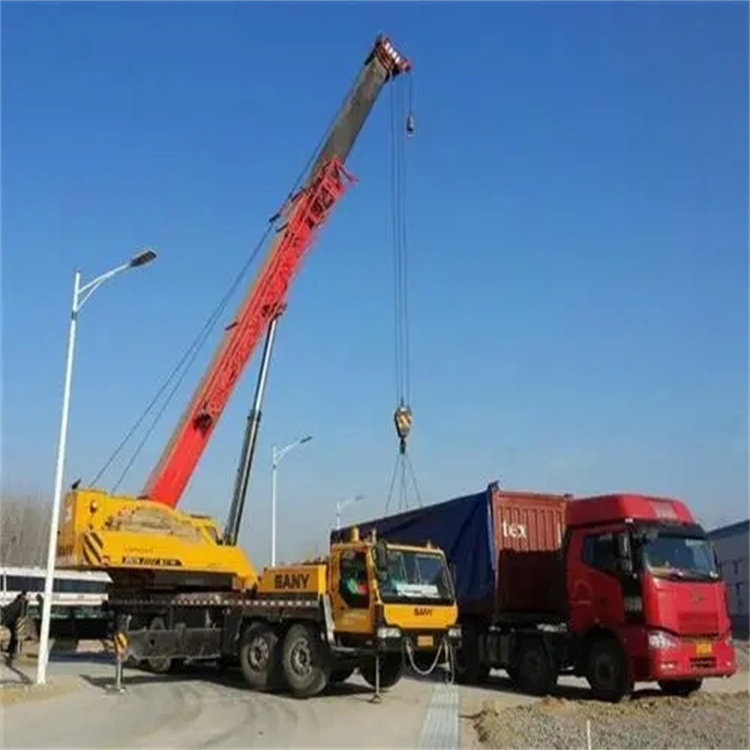 涿鹿吊车出租吊装大件的时候的注意事项